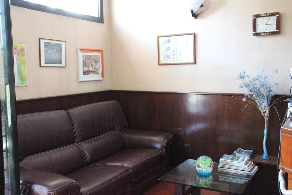 Nuovo Hotel San Martino Snc กาเซเลกคิโอ ดี เรโน ภายนอก รูปภาพ